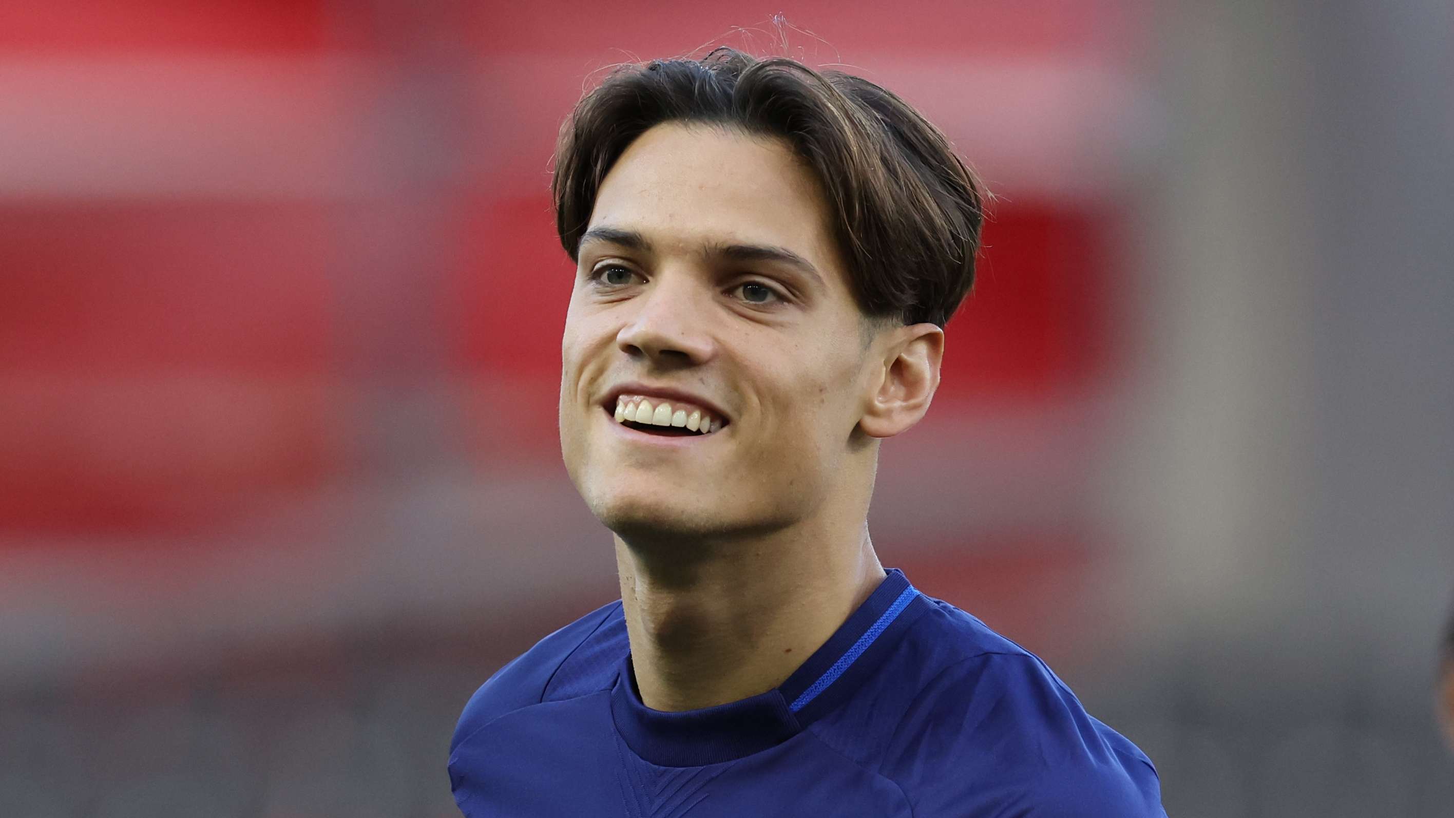 决赛首回合 决赛首回合