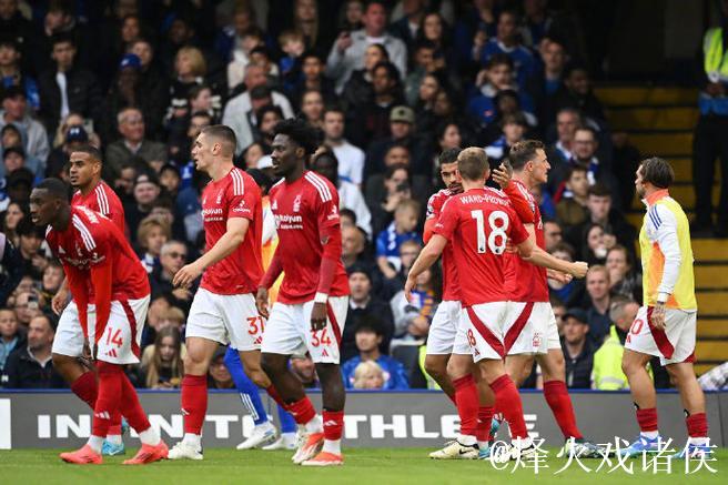 英超第16轮热刺客场惨败诺丁汉森林,本赛季战绩6胜4平6负 英超第16轮热刺客场惨败诺丁汉森林,本赛季战绩6胜4平6负